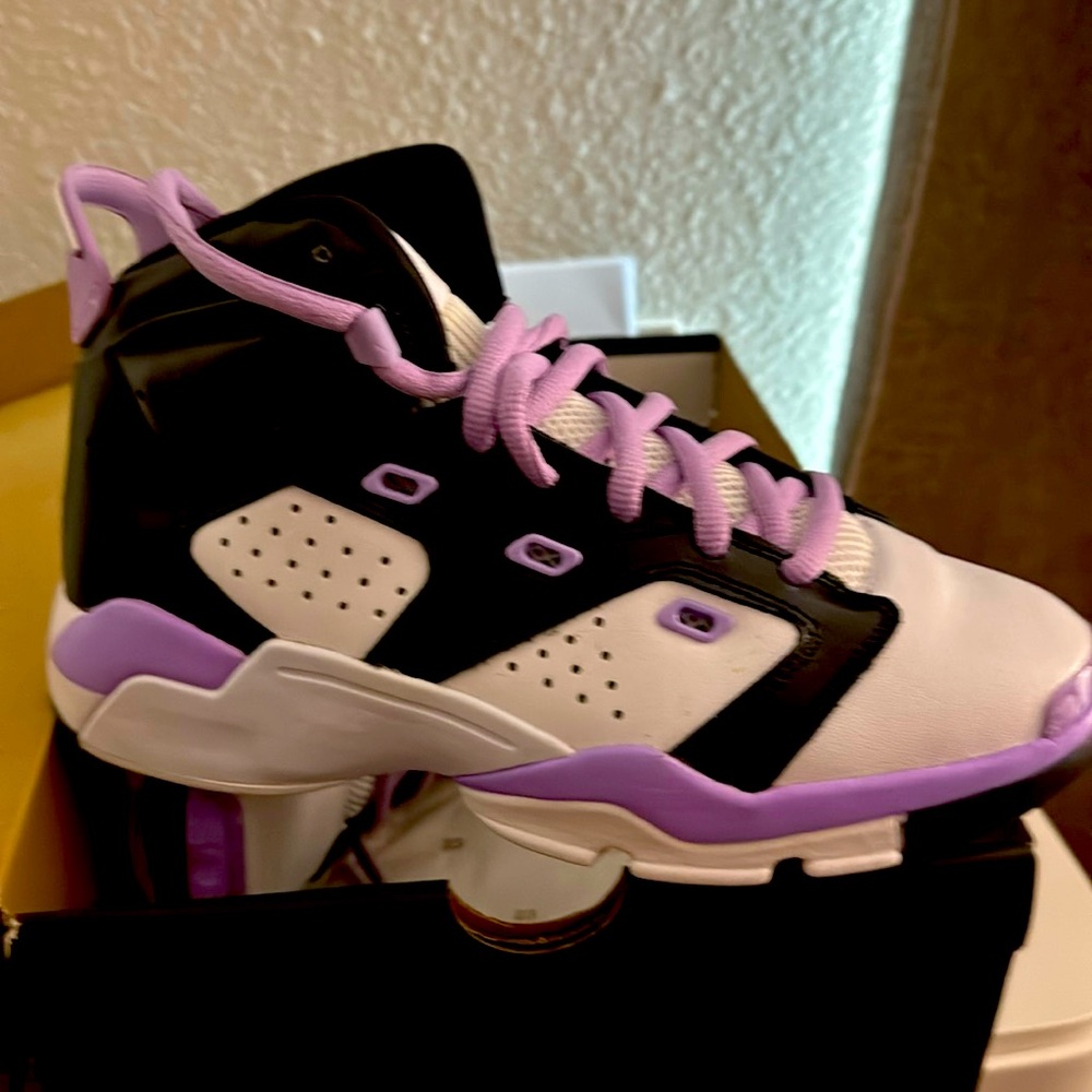 Lavender, white & black size 7 kids (8 1/2 women) Jordan